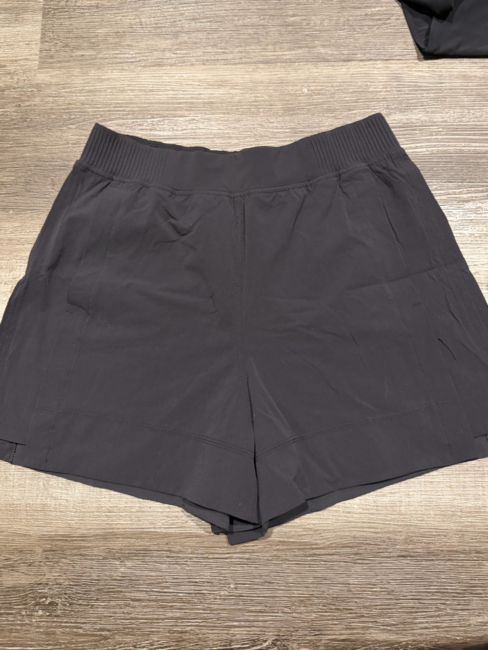 lululemon athletica Performance Training Shorts - size M